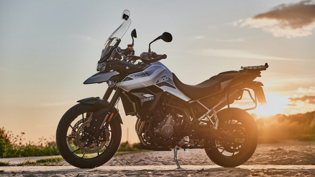 Triumph Tiger 900 in grey colour