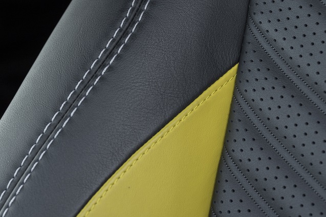 Aston Martin DBX 707 Seat